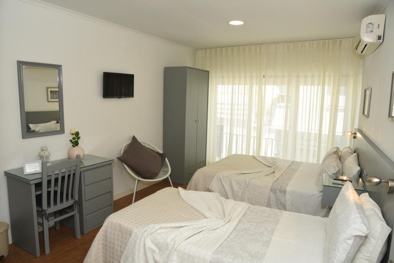 אזמבוז'ה Flor Da Primavera - Residencial E Apartamentos מראה חיצוני תמונה